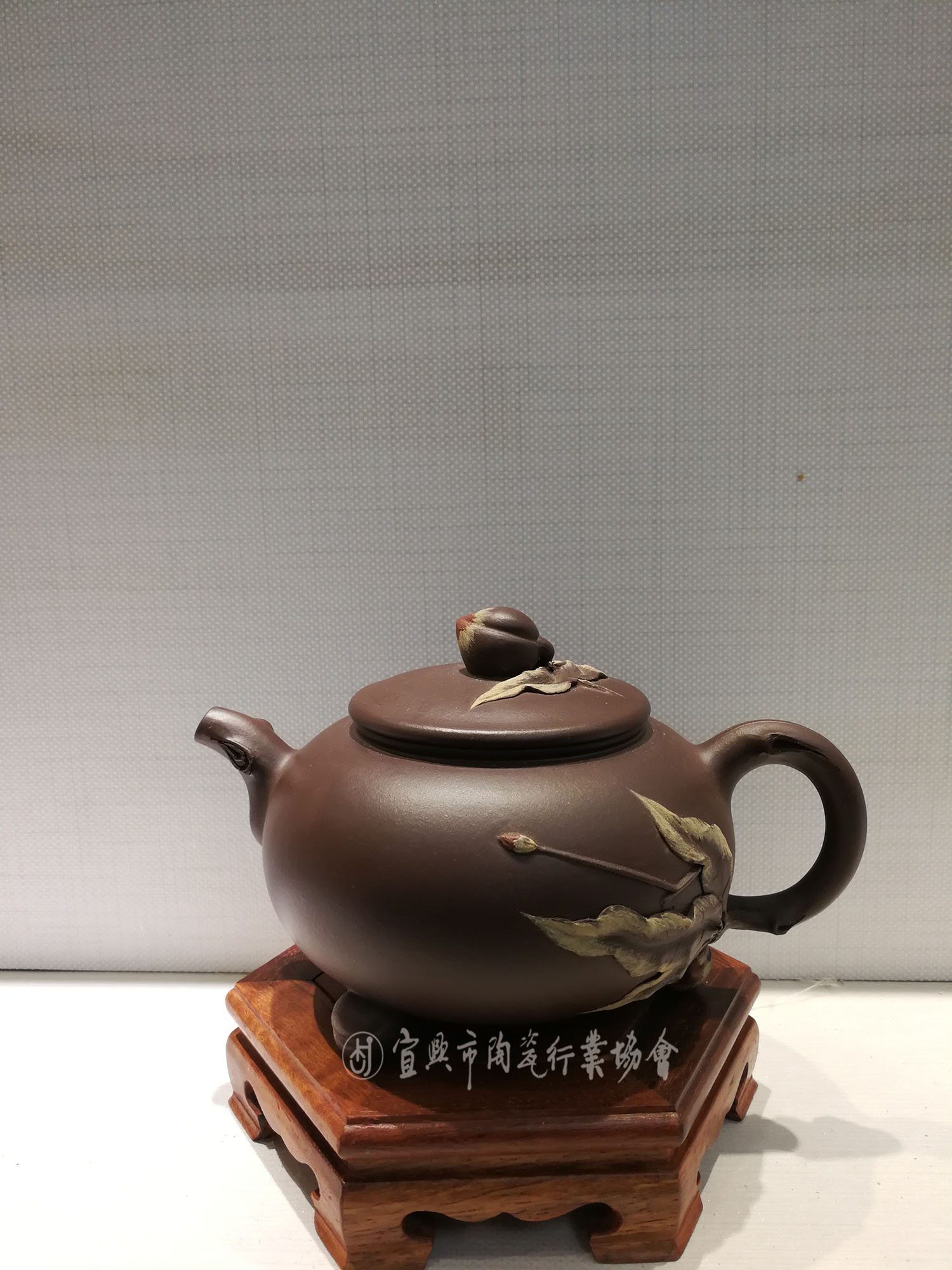 三足蟠桃1.jpg