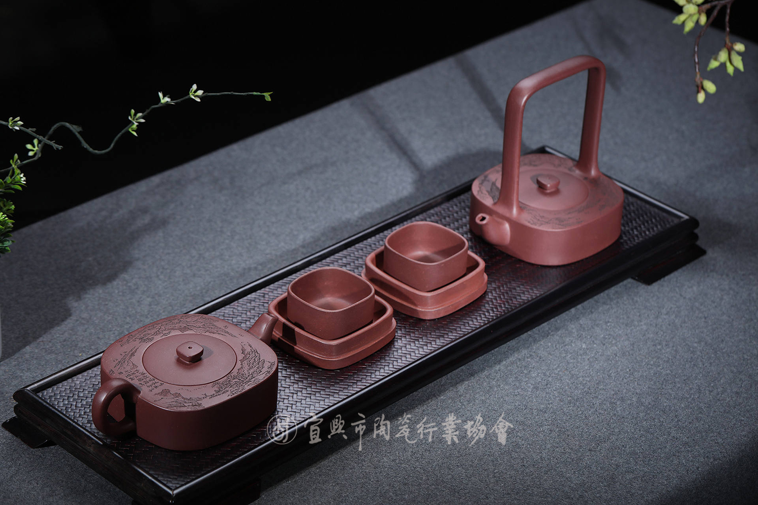 行方智圆茶具.jpg