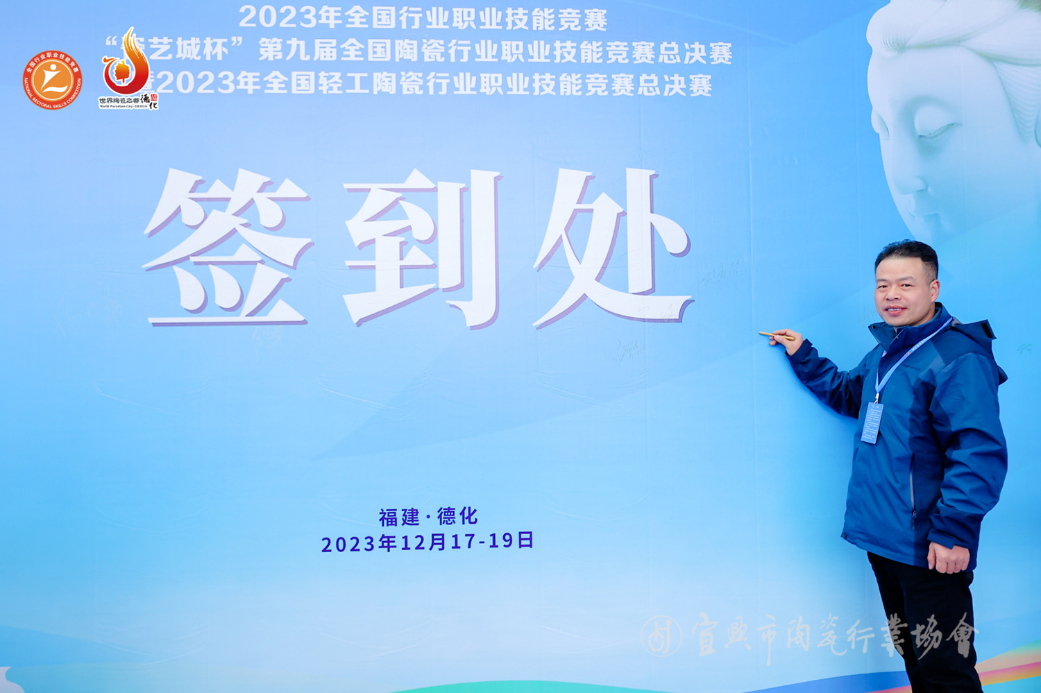 944d35a76057dd1fabd136f2cd5163e.jpg