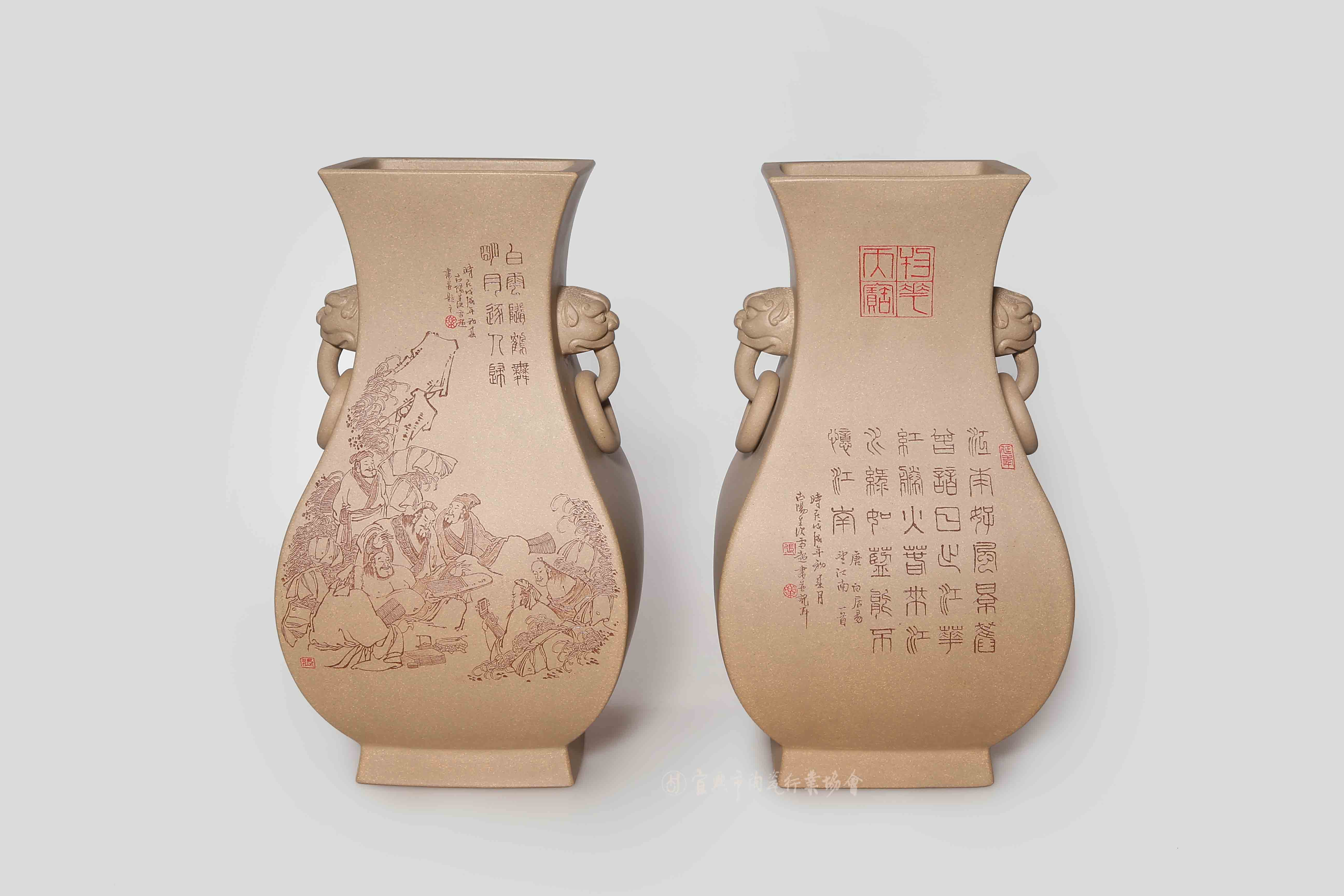 博古卷瓶.JPG