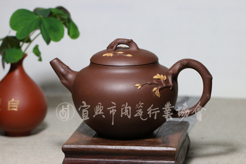 玉兰壶.JPG