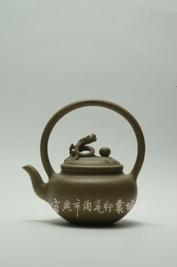 华诞提梁壶.jpg